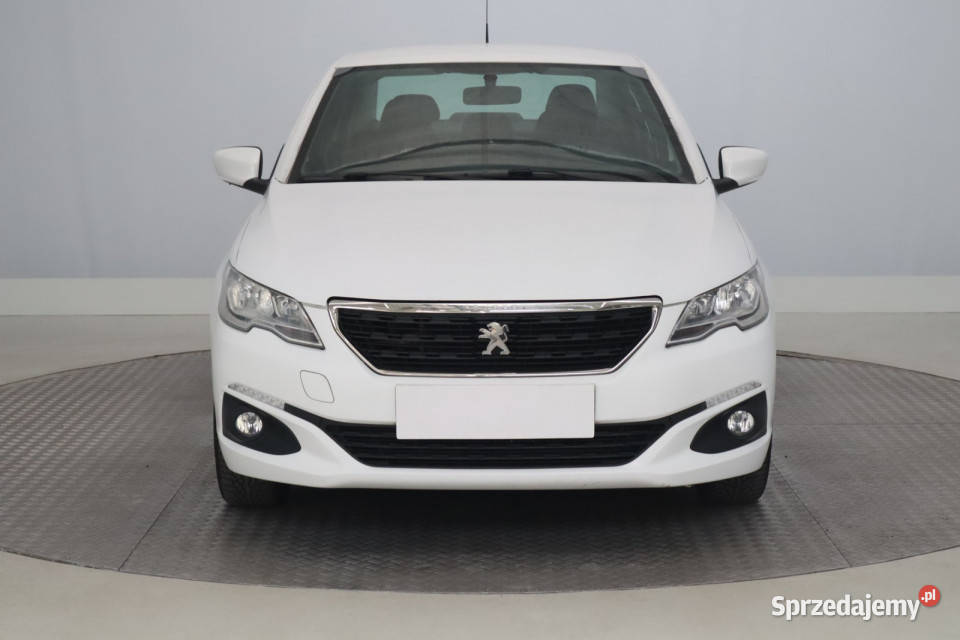 Peugeot 301 12 PureTech
