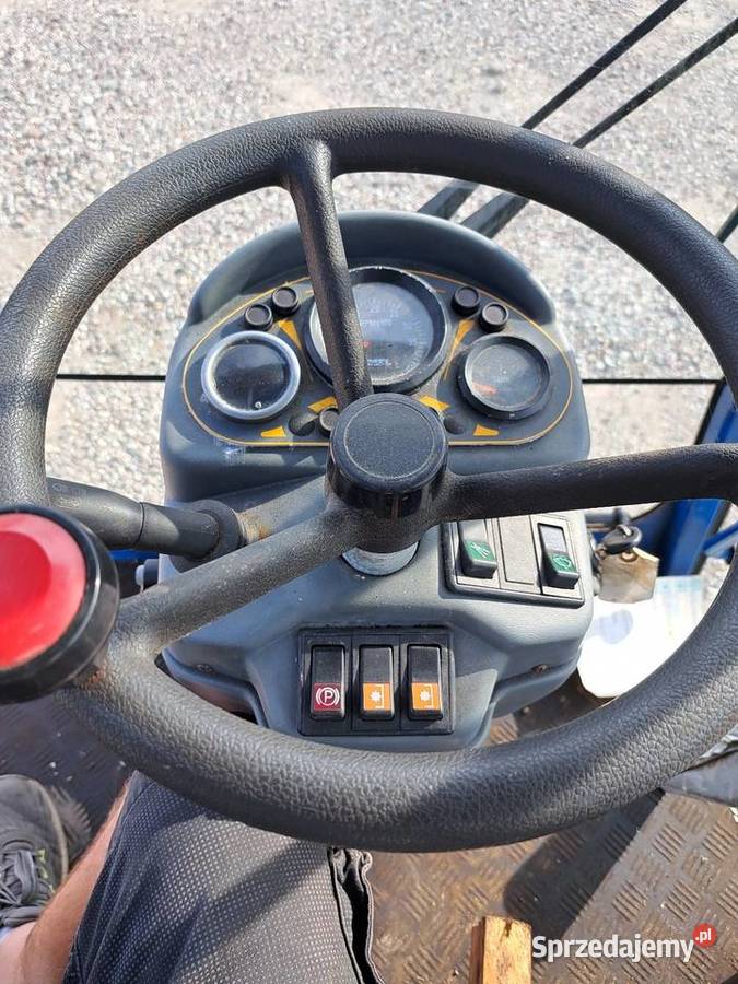Nośnik narzędzi ciągnik komunalny Vitra sprzedam