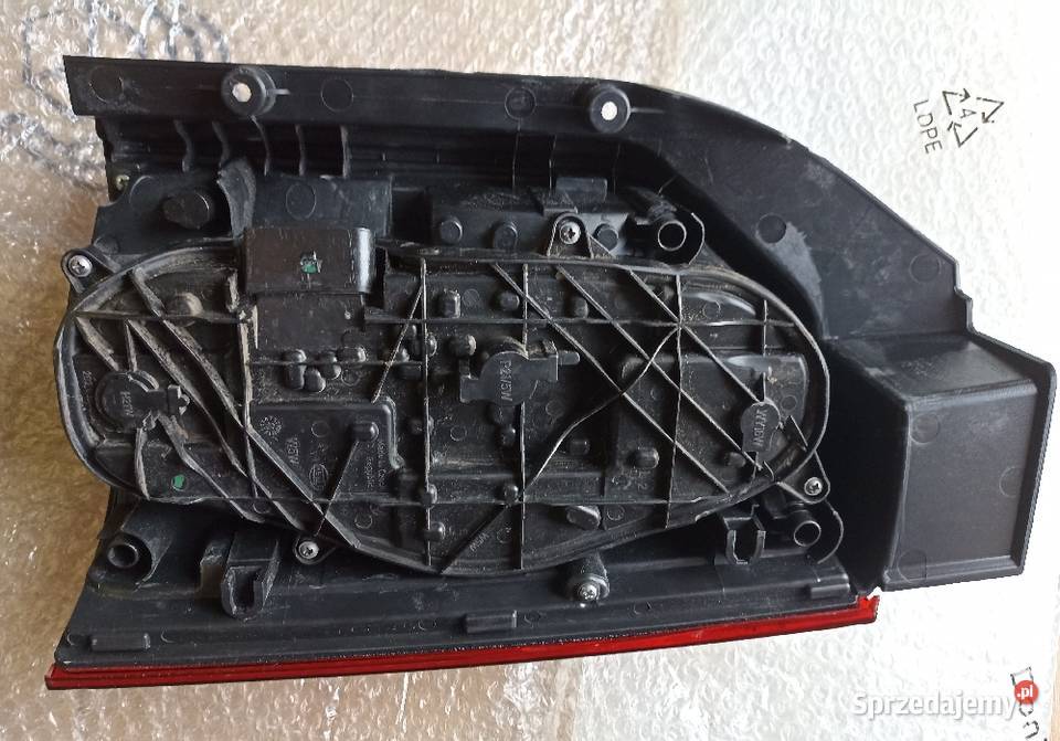 Lampa VW T6 Caravelle Multivan7E0945095 Strzelce Opolskie sprzedam