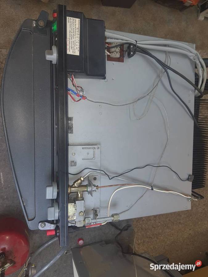 Lodówka 12V 230V GAZ do kampera przyczepy w Wałbrzych