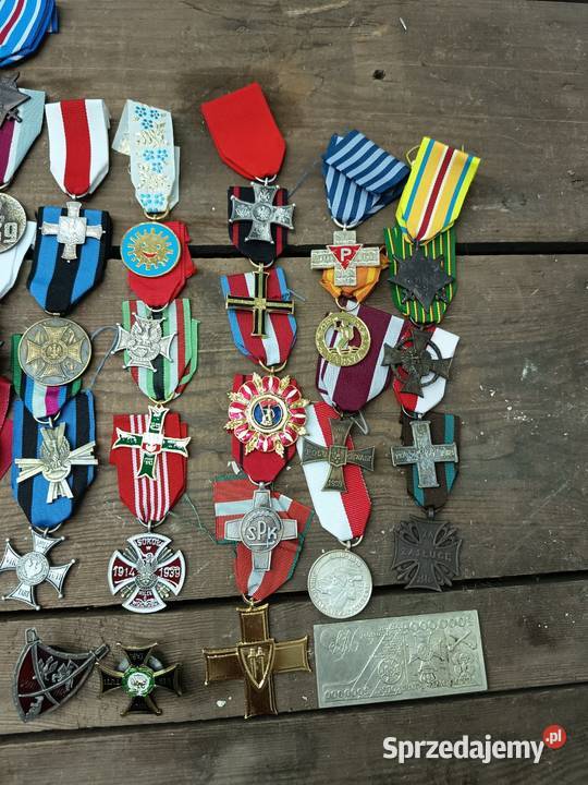 Duży pakiet zestaw odznaczenia polskie repliki lubuskie Gozdnica