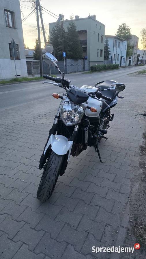 Yamaha FZ6 wersja S2 z 2007 r 98 Yamaha Sosnowiec