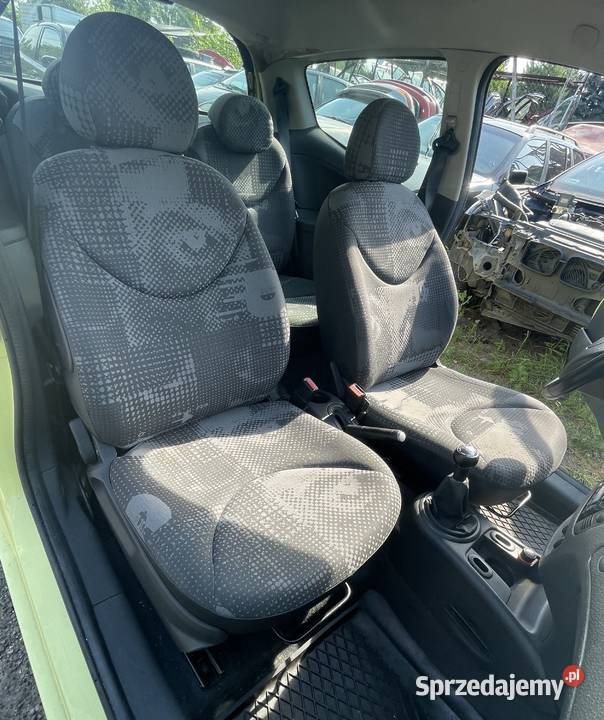 Citroen C2 Lift 2005 11 61 kolor KBNB na części łódzkie Piotrków Trybunalski