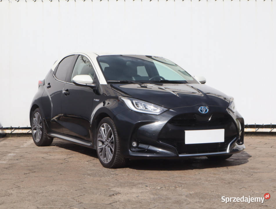 Toyota Yaris 15 VVTi Hybrid skórzana tapicerka