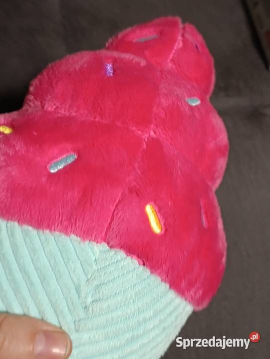 maskotka to Mufinka Marylka z kolekcji Gang Maskotki wielkopolskie