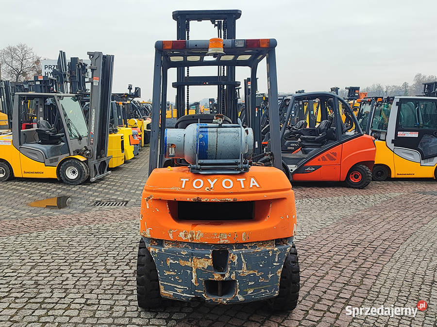 wózek widłowy Toyota 027FGF30 LPG 3 t duplex 45 Kęty sprzedam