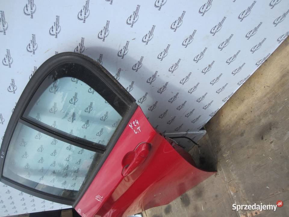 BMW F20 12r drzwi lewe tył