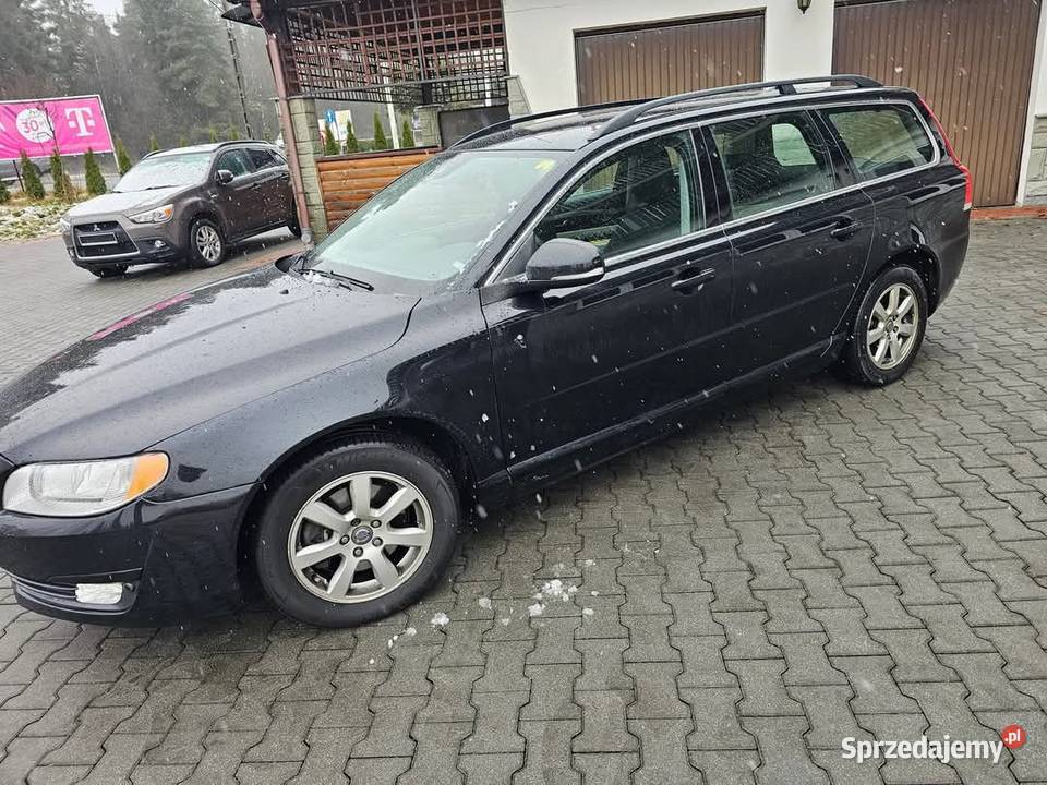 Volvo v70 lift d4 20d 181 serwisowany Ostrowce