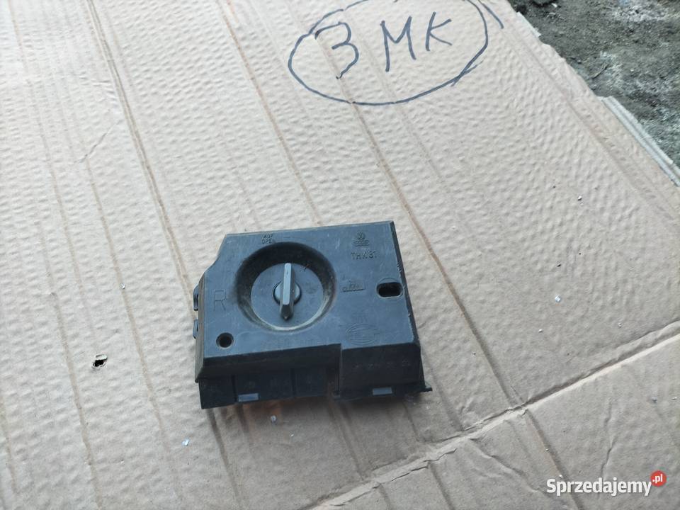 AUDI 80 B4 WKŁAD GNIAZDO ŻARÓWEK LAMPY PRAWY Kamień-Kolonia