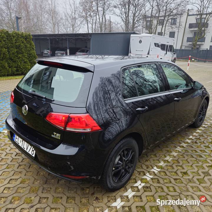 Volkswagen Golf VII 12 TSI 105 czarny