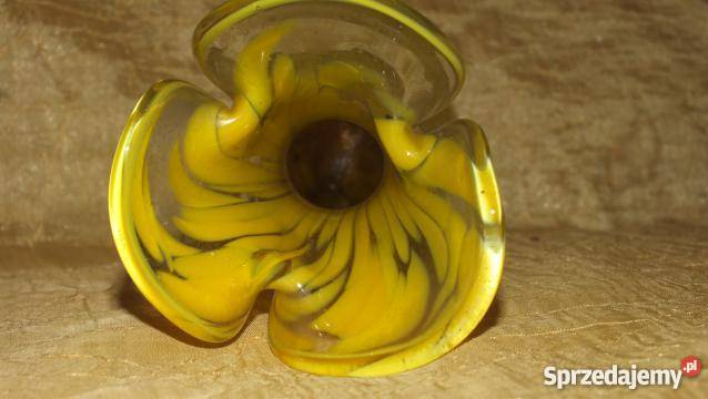 Piękny żółty wazon ze szkła artystycznego PRL
