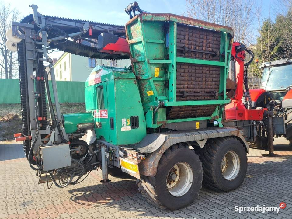 Rębak Jenz 582 z Ciągnikiem Massey Ferguson 8680 Leśnictwo Jordanów