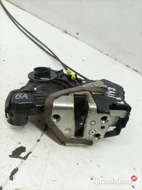 ZAMEK DRZWI LEWY PRZÓD EU A046693 Toyota Auris I osobowe