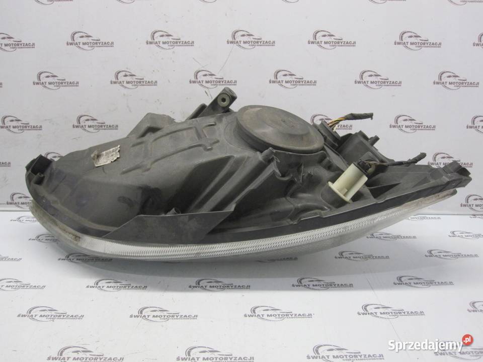 SKODA FABIA II 10r lampa lewa przód ANGLIK