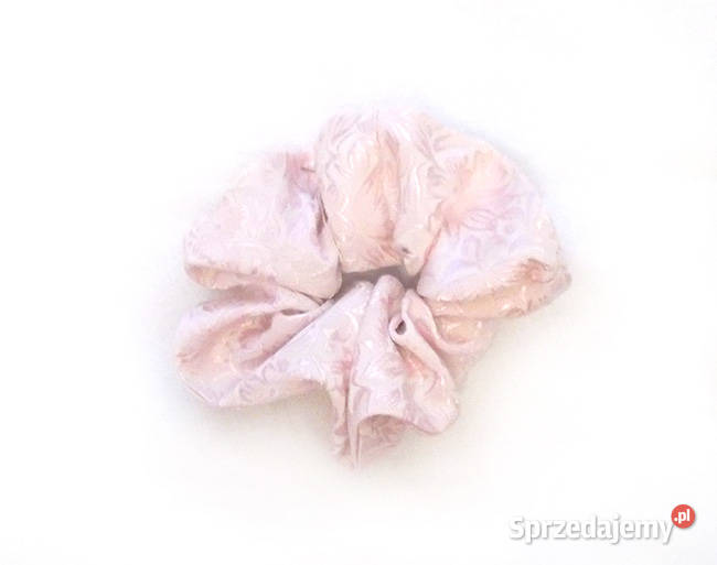 satynowa gumka do włosów różowe scrunchie warmińsko-mazurskie