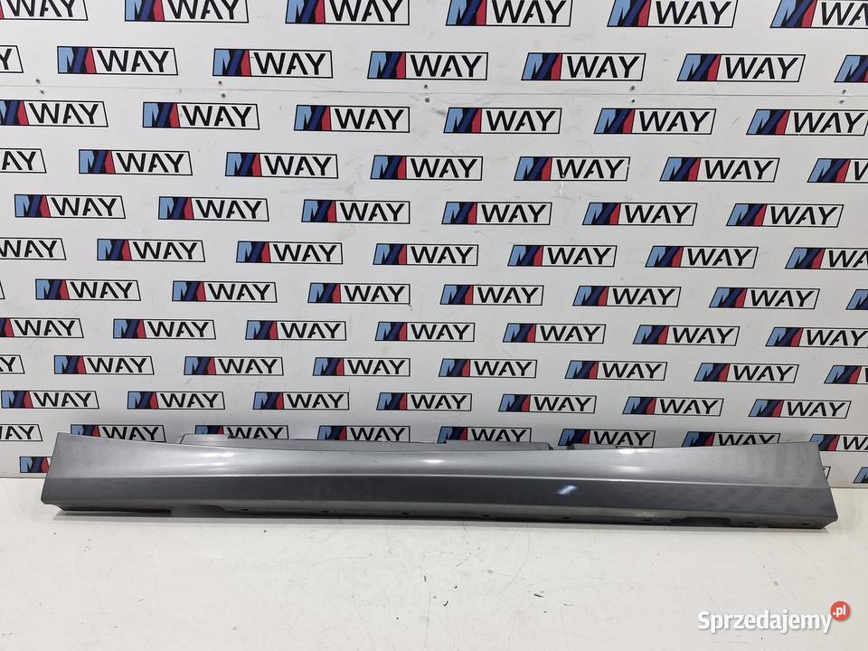 BMW E87 LISTWA NAKŁADKA PROGOWA A52