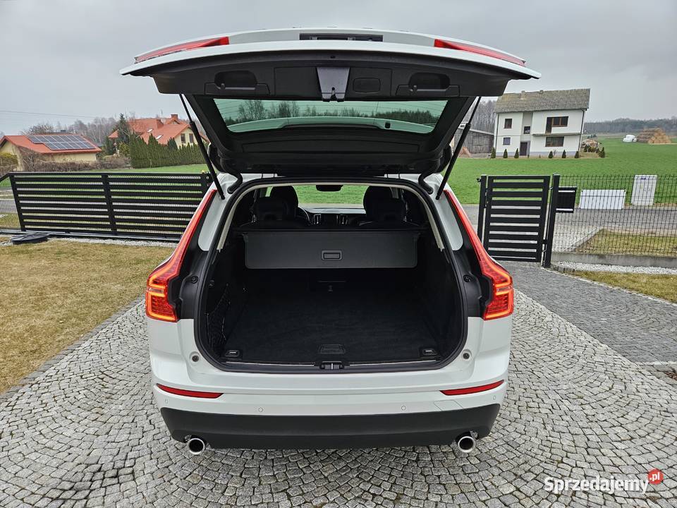 VOLVO XC60 MOMENTUM SalonPL 1WŁ 2019 XI 20 T4 SUV łódzkie Sieradz sprzedam