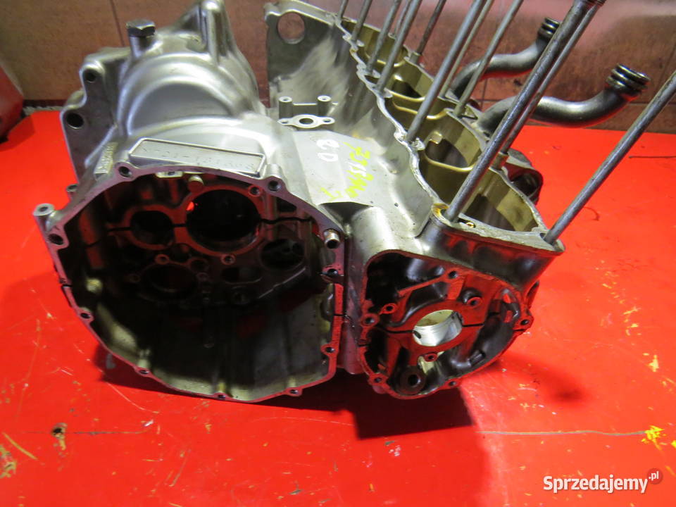 SUZUKI BANDIT GSF600 GSF 600 0105 blok silnika