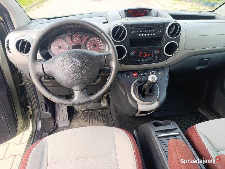 Citroen Berlingo 16 HDi szklany dach nieuszkodzony Oleśnica