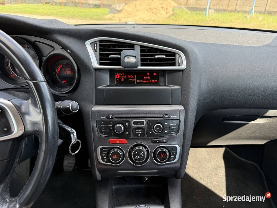 Citroen C4 16 BENZYNA Zarejestrowany Ważne isofix Konin