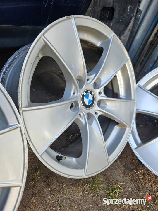 BMW 3 E90 E91 Błotnik Lewy Prawy Przód Skawina