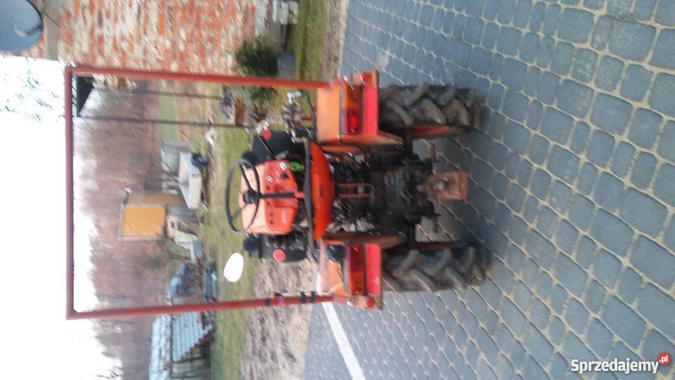 Kubota B6000 stan Ciągniki Sąpolno