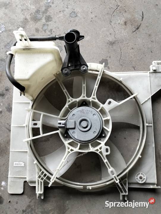 Toyota Yaris wentylator klakson zamek maski świętokrzyskie Micigózd