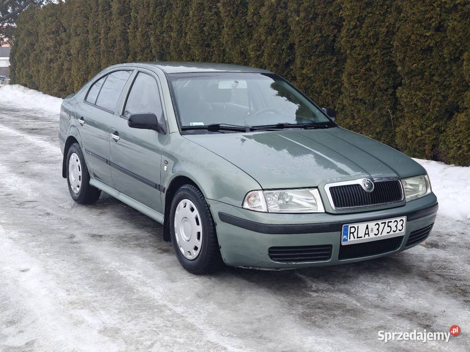 Skoda Octavia LPG ekonomiczne auto na dojazdy Łańcut