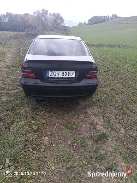 MercedesBenz Cklasa Rok produkcji 2006 Mętno