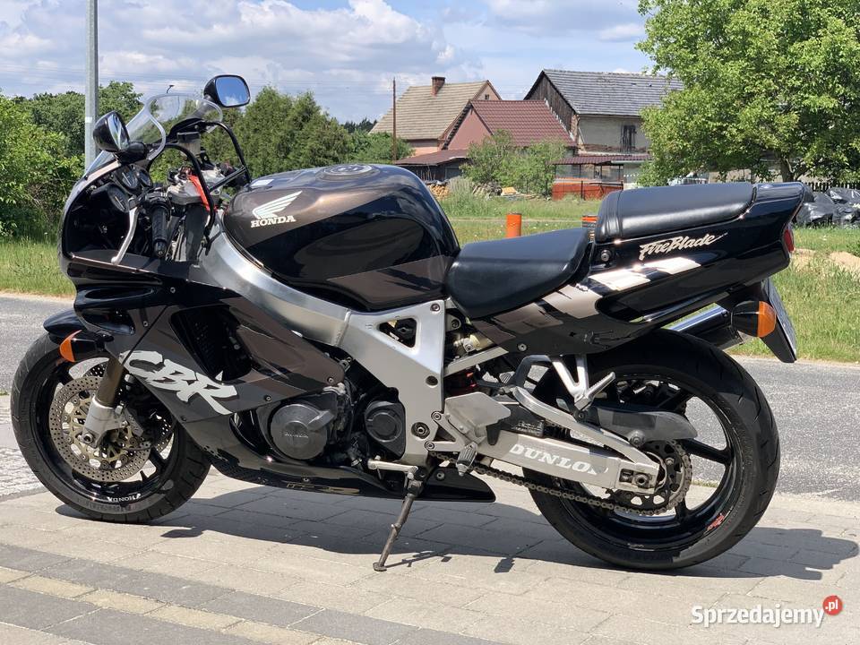 Honda CBR 900 FireBlade SC28 1992 zarejestrowany Osiecznica