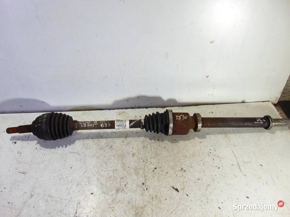 PÓŁOŚ PRAWA RENAULT CLIO III 15 DCI 8200499586 osobowe