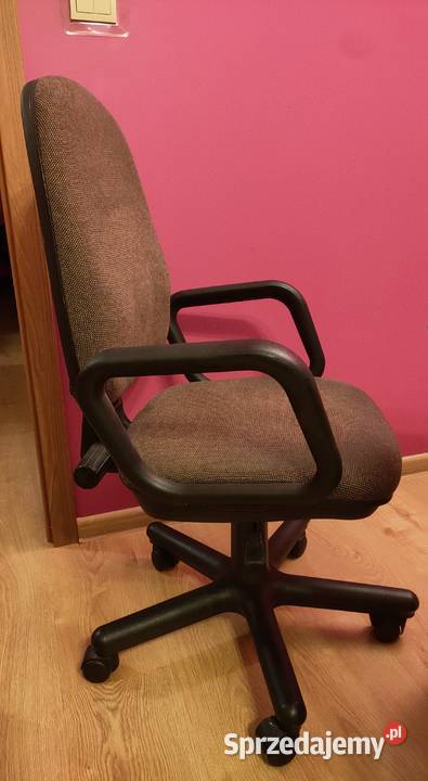 Fotel biurowy na kółkach Wrocław