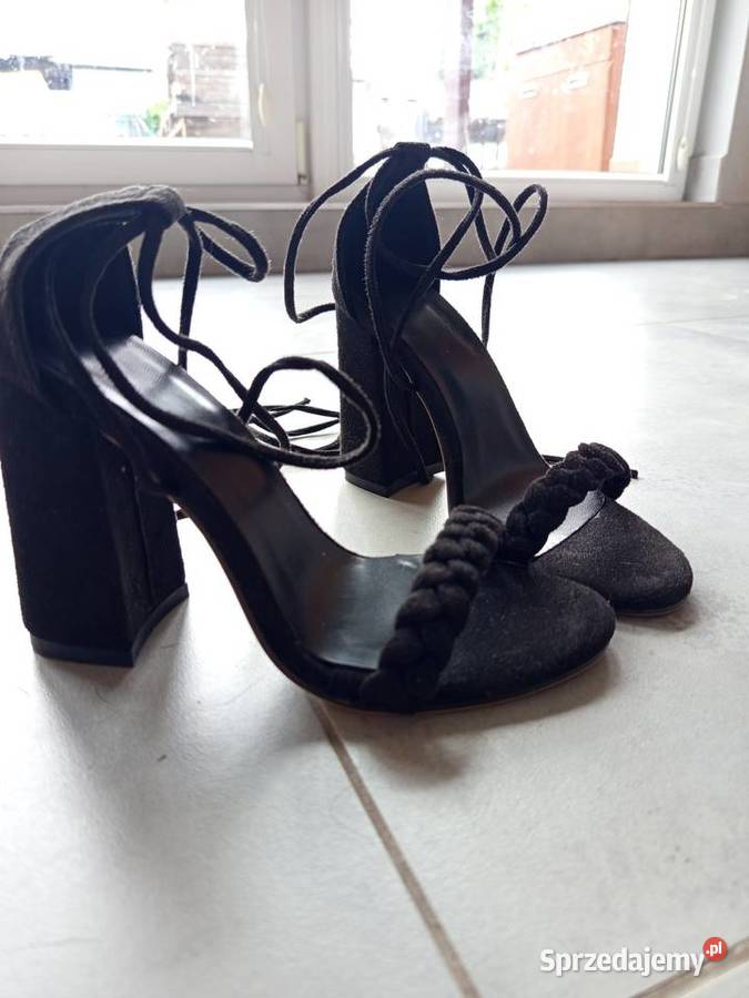 Buty na obcasie czarne Sierpc