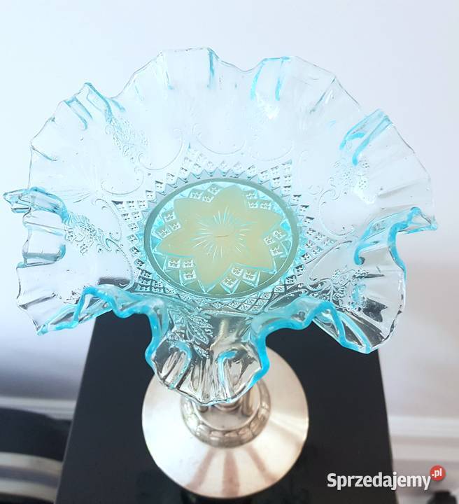 Patera na wysokiej podstawie szklo falbankowe sprzedam