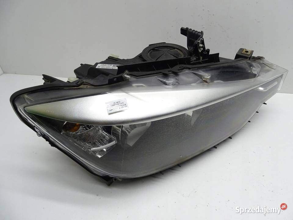 LAMPA PRAWY PRZÓD PRAWA PRZEDNIA BMW F30 F31 UK osobowe