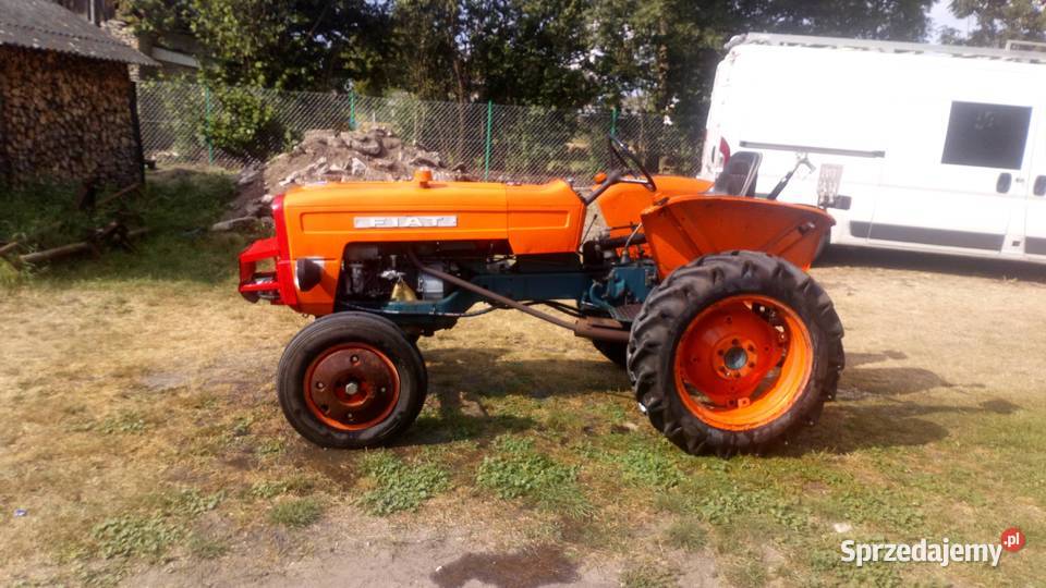 Ciągnik rolniczy Fiat 215 Skrzynia biegów Manualna Fiat świętokrzyskie Chmielnik