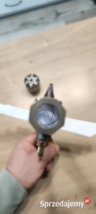 Rewolwer czarnoprochowy Remington Hege Army