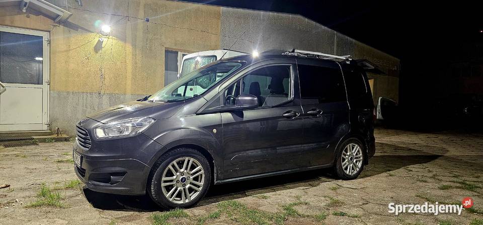 Ford Tourneo Courier Titanium 2016 LPG ABS