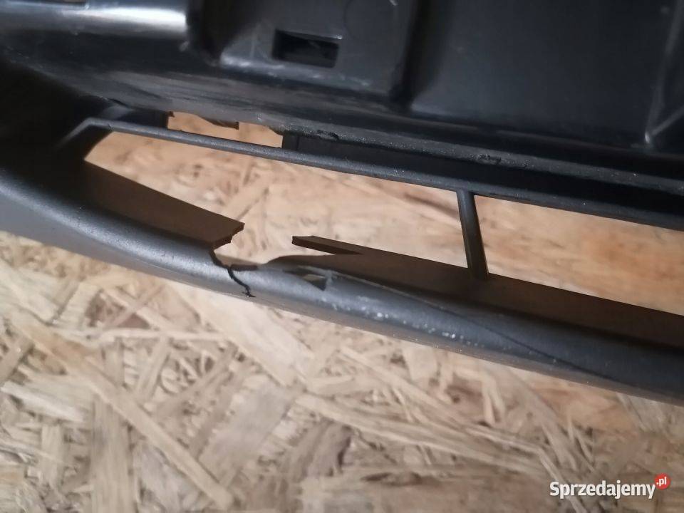 BMW F30 F31 GRILL ATRAPA KRATKA W ZDERZAK Pleszew