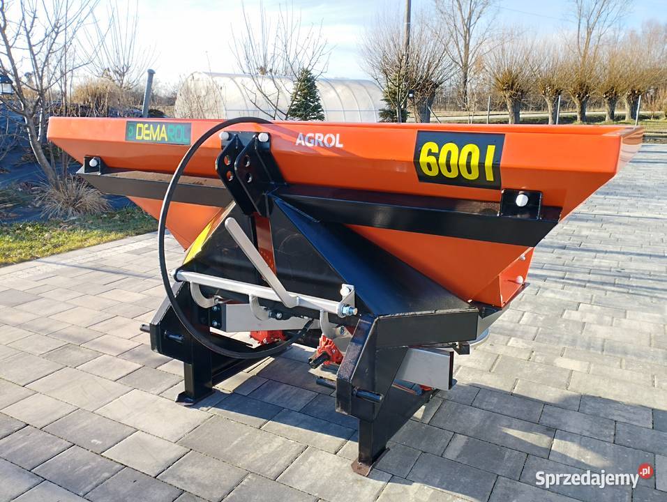 Wyprzedaż rozsiewaczy4001200L szybka realizacja Opin sprzedam