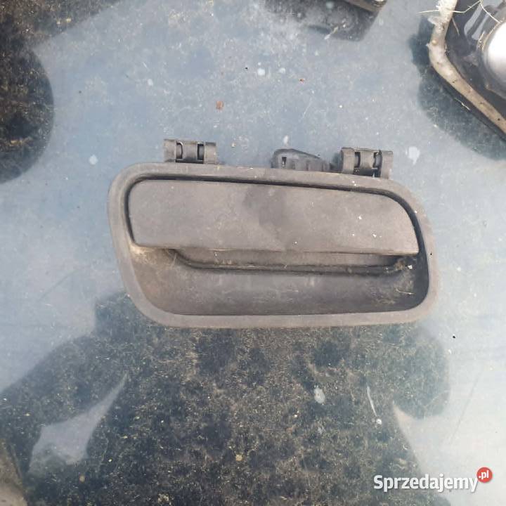 Klamka zewnętrzna drzwi tylnych Peugeot 206 sw Rok produkcji 2004 Kraków sprzedam