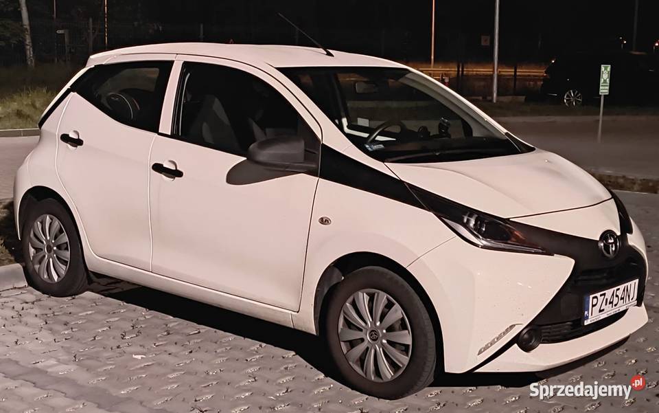 TOYOTA AYGO 10 VVTi X 2017 Międzyrzecz