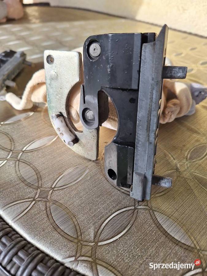 Zawias do okna dachowego ROTO zawias ROTO
