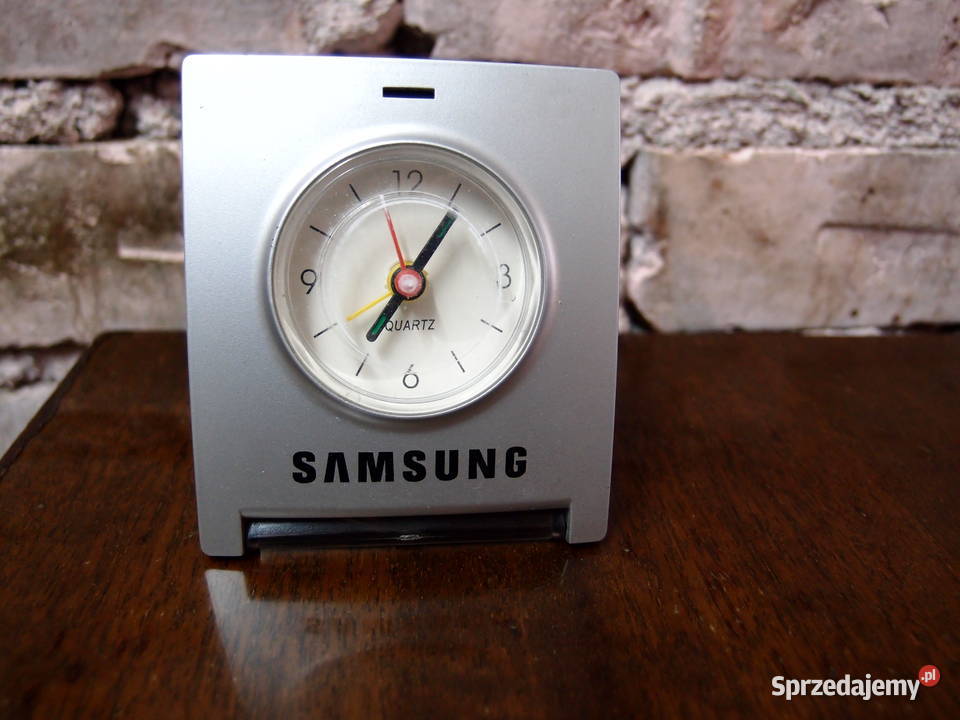 Stylowy kompaktowy budzik Samsung bateria 15V AA Łódź