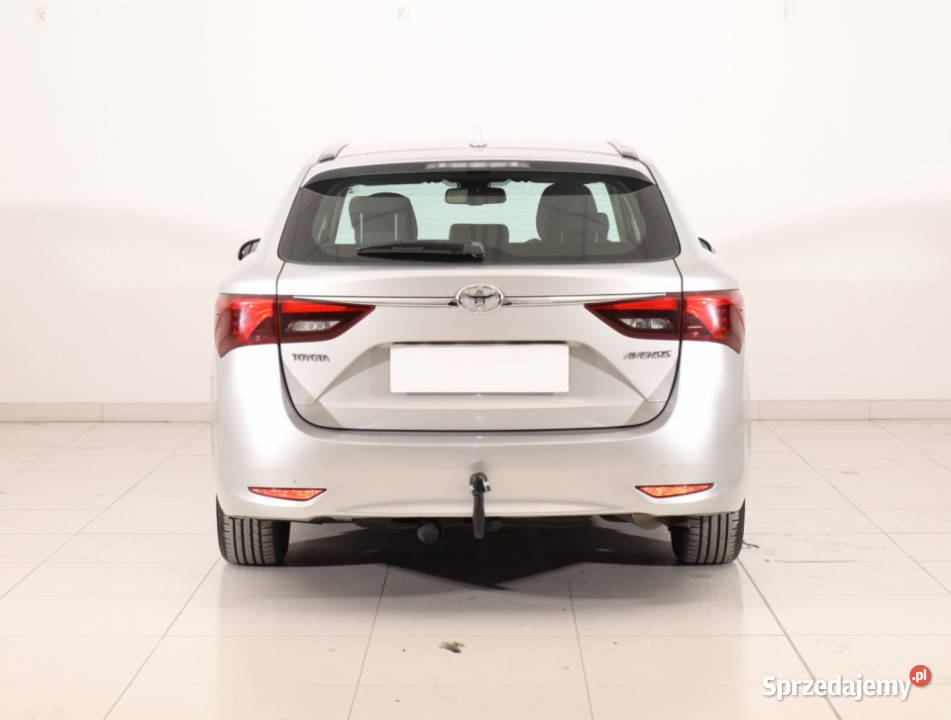 Toyota Avensis 16 D4D srebrny Piaseczno