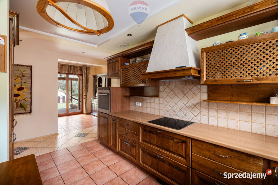 Klimatyczny dom odrębne mieszkanie duża działka wolnostojący Jerzykowo