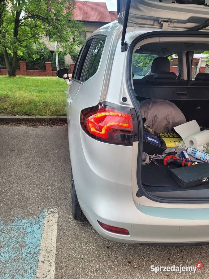 Opel Lampy LED przeróbka Astra K Zafira C Naprawa i warsztat Rybnik