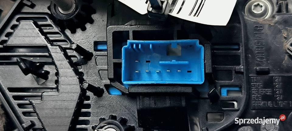 LAMPA W KLAPE PRAWA VOLKSWAGEN PASSAT B8 osobowe Lipno sprzedam