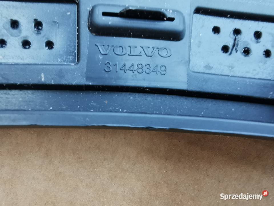 Listwa błotnika przód przednia prawa Volvo xc40 wielkopolskie Sieraków