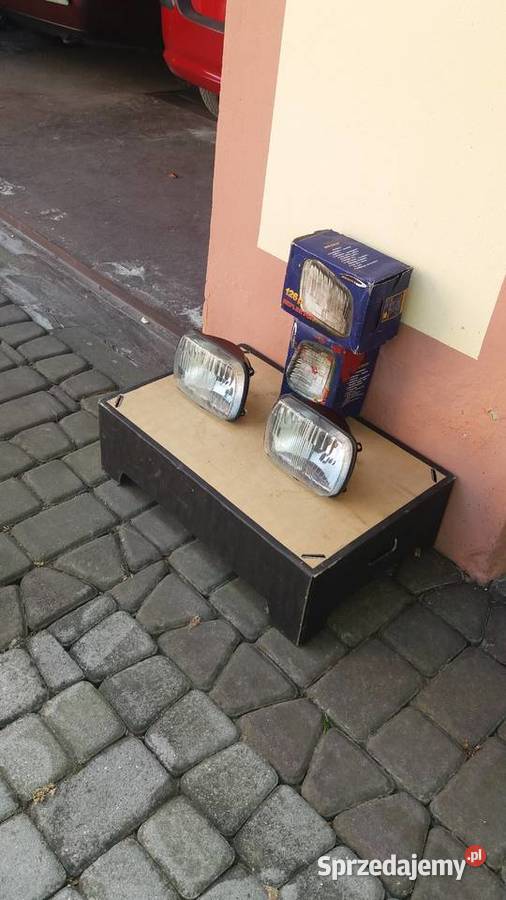 LAMPY REFLEKTORY DO PRZODU FIAT 126P Leżajsk